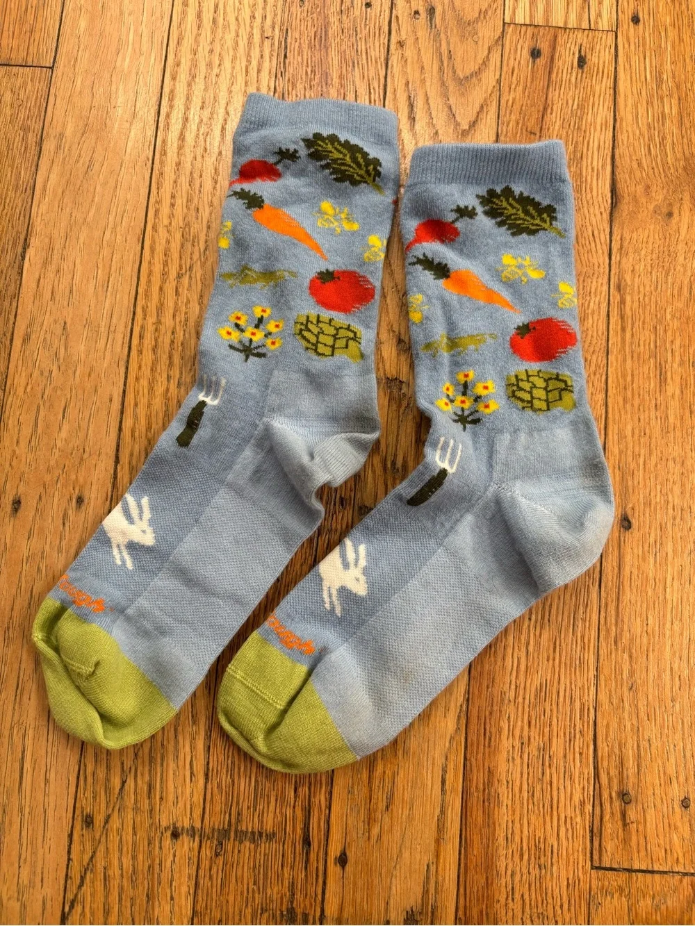 Light Blue Veggie Pattern Crew Socks with Green Toe - Unbranded